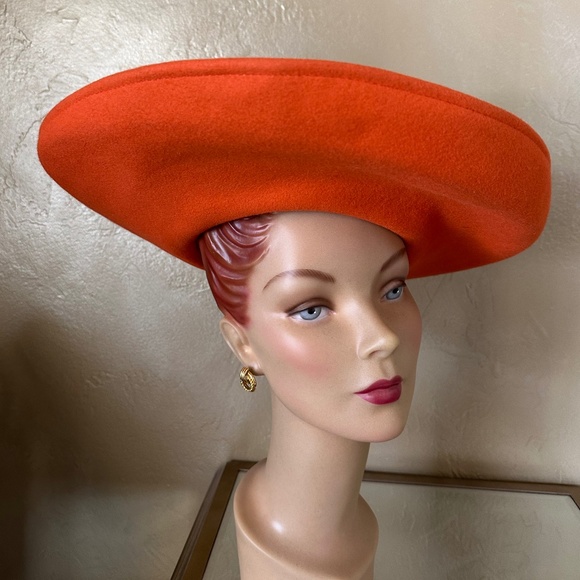 UNIQUE DESIGNER VINTAGE ORANGE FELT WIDE BRIM HAT + MULTICOLORED FEATHERS main image 12